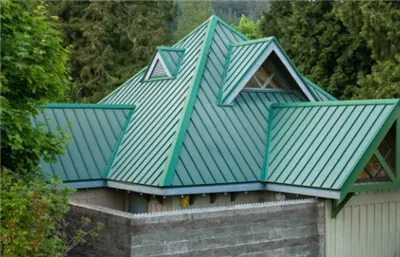 Vad gör stående sömtak för att gå till industriella anläggningar?